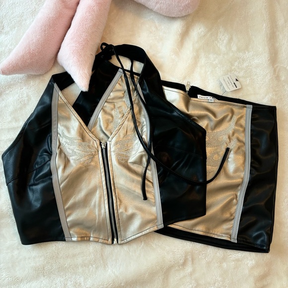 Fashion Nova Black and Gold Mini Skirt - Picture 1 of 5